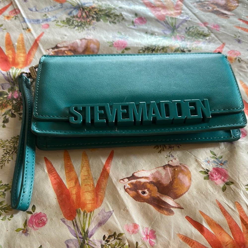 Steve Madden Blue Clutch Wristlet Sleek Design